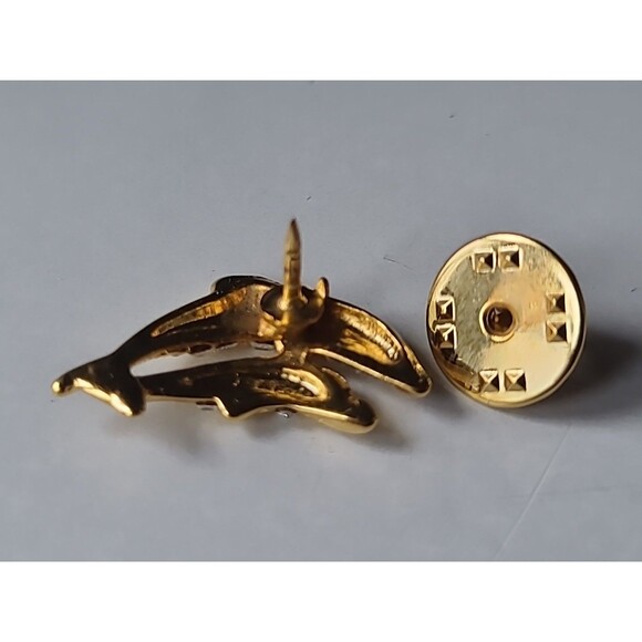 Gold Tone Metal Two Dolphins Shaped Rhinestone Pin Vintage Costume Jewelry - Picture 8 of 10